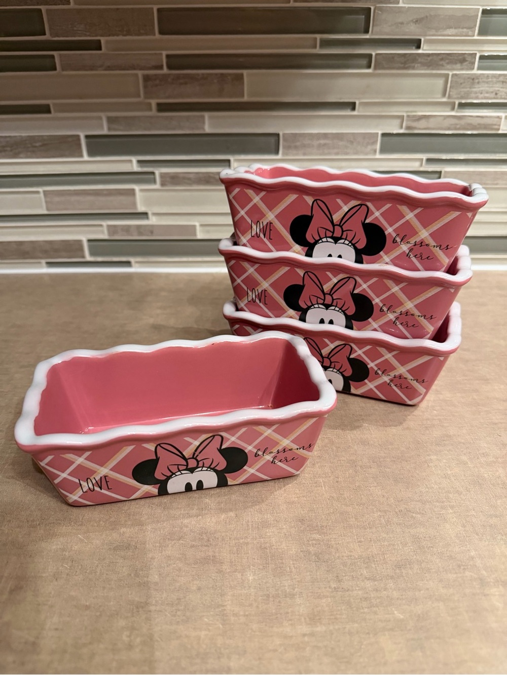 Disney Minnie Mouse Pink Plaid Mini Loaf Pan Set of 4 | Ceramic Baking Dishes